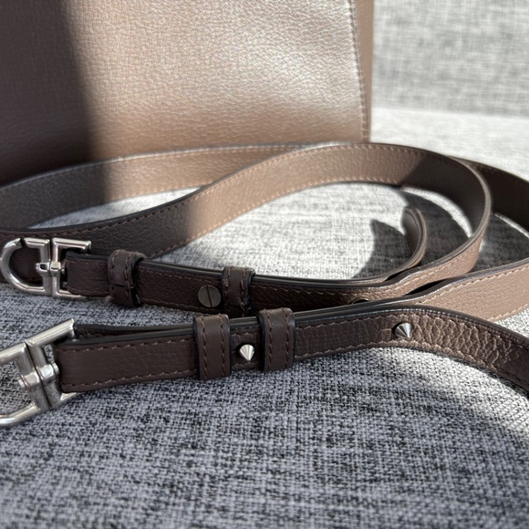 Givenchy Mini Antigone Gray leather bag - Picture 10 of 11